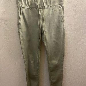 Pants, cute and make your butt look good! Fits like 00